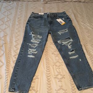 Refuge Men's Relaxed Distressed Blue Jeans